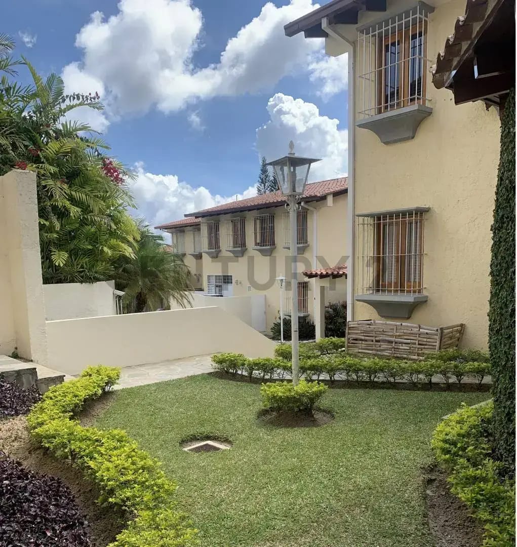 Venta de Town House en Oripoto