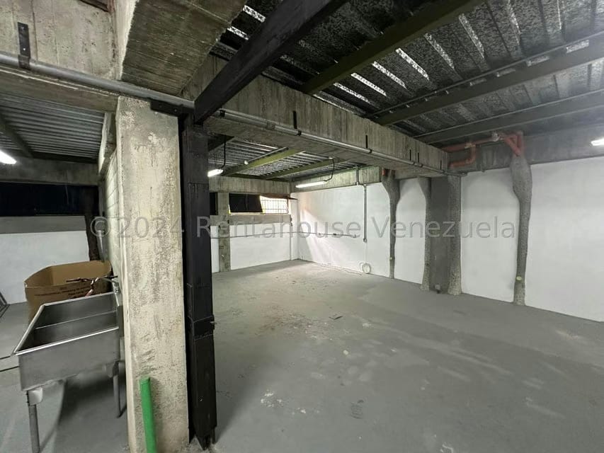 Comercial (Local Comercial) en Alquiler en El Hatillo, Distrito Metropolitano - 11