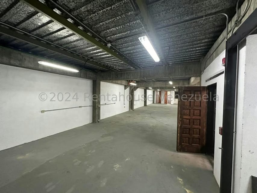 Comercial (Local Comercial) en Alquiler en El Hatillo, Distrito Metropolitano - 12