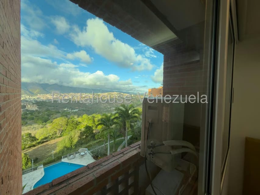 Apartamento (1 Nivel) en Alquiler en Solar del Hatillo, Distrito Metropolitano - 17