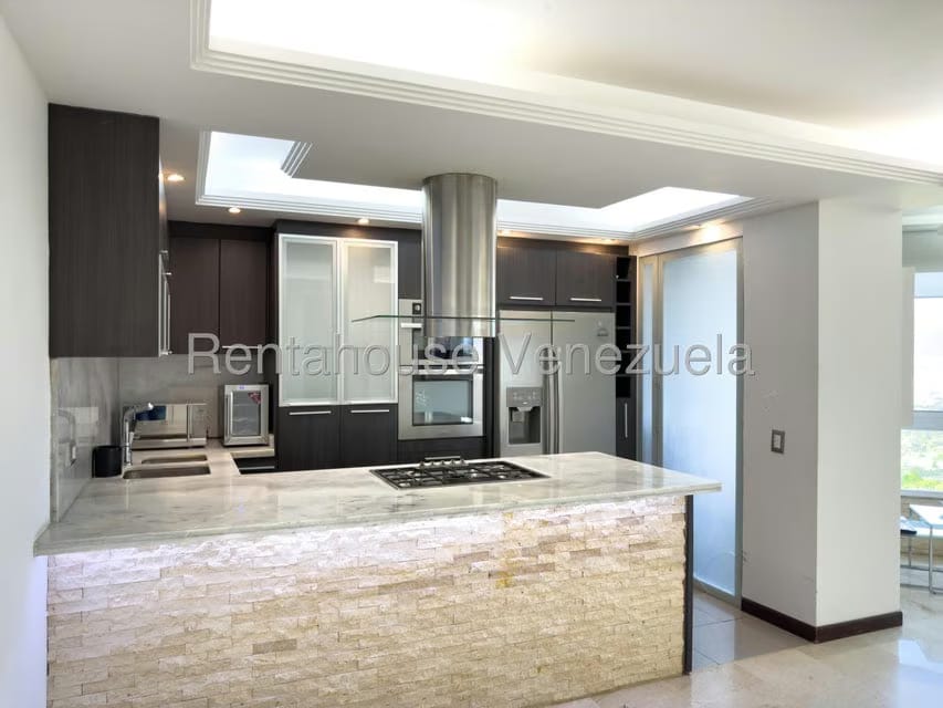 Apartamento (1 Nivel) en Alquiler en Solar del Hatillo, Distrito Metropolitano - 3