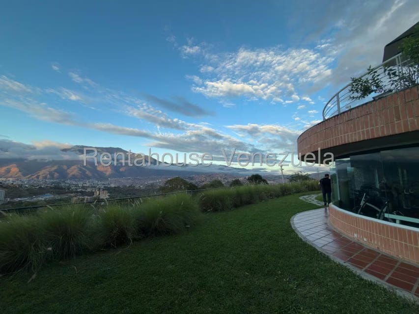 Apartamento (1 Nivel) en Alquiler en Solar del Hatillo, Distrito Metropolitano - 29