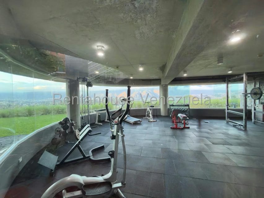 Apartamento (1 Nivel) en Alquiler en Solar del Hatillo, Distrito Metropolitano - 30