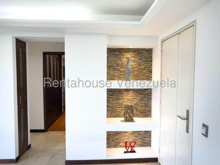 Apartamento (1 Nivel) en Alquiler en Solar del Hatillo, Distrito Metropolitano - 9