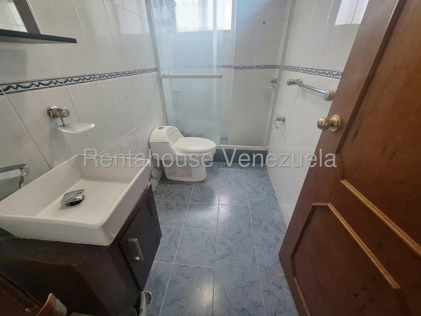 Apartamento (1 Nivel) en Venta en Santa Paula, Distrito Metropolitano - 11