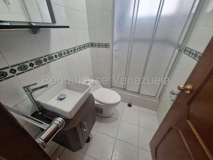 Apartamento (1 Nivel) en Venta en Santa Paula, Distrito Metropolitano - 17