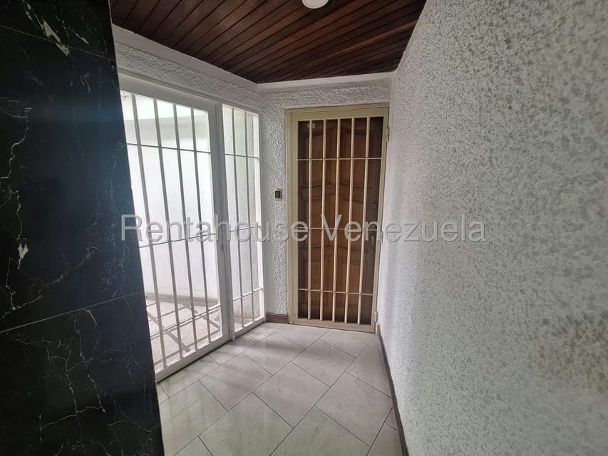 Apartamento (1 Nivel) en Venta en Santa Paula, Distrito Metropolitano - 21