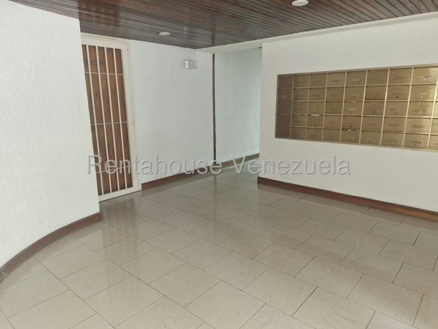 Apartamento (1 Nivel) en Venta en Santa Paula, Distrito Metropolitano - 22