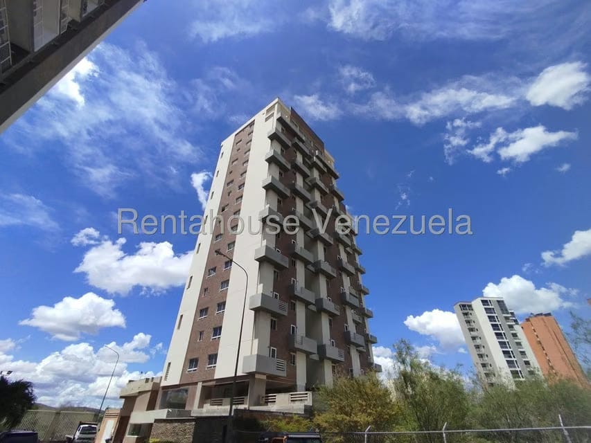 Apartamento (Duplex) en Venta en Triangulo del Este, Lara