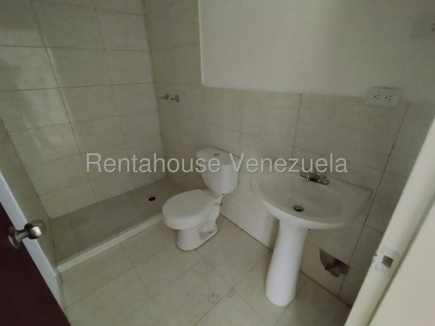 Apartamento (Duplex) en Venta en Triangulo del Este, Lara - 22