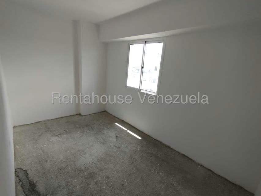 Apartamento (Duplex) en Venta en Triangulo del Este, Lara - 23