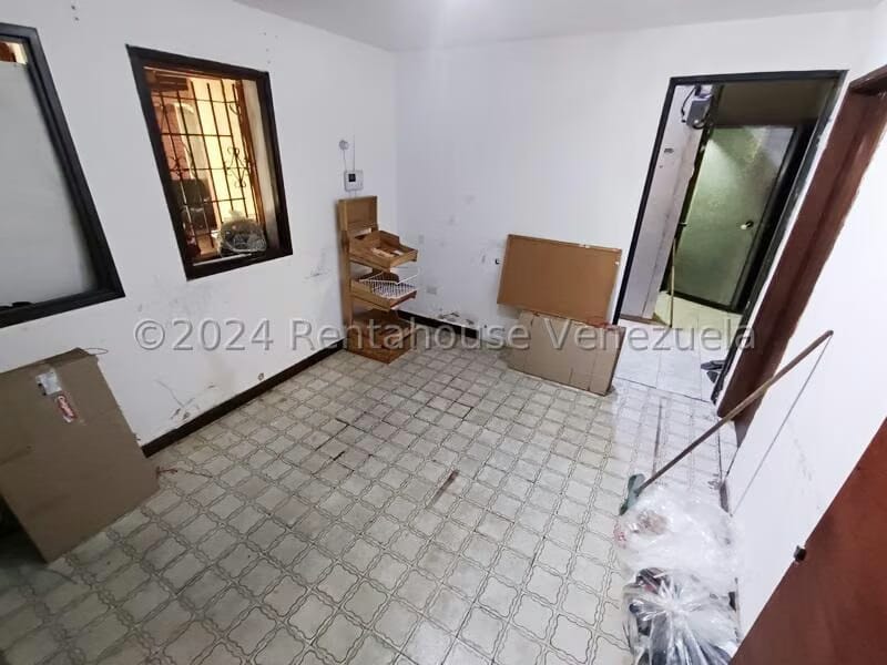 Comercial (Local Comercial) en Venta en La Viña, Carabobo - 12