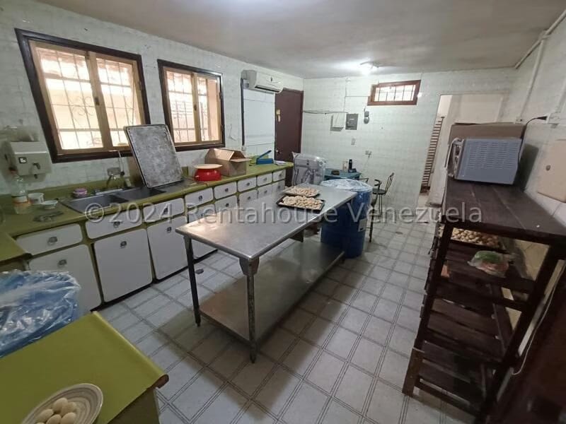 Comercial (Local Comercial) en Venta en La Viña, Carabobo - 14