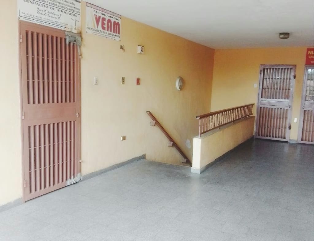 Edificio comercial en venta Sector Centro Maracay - 2