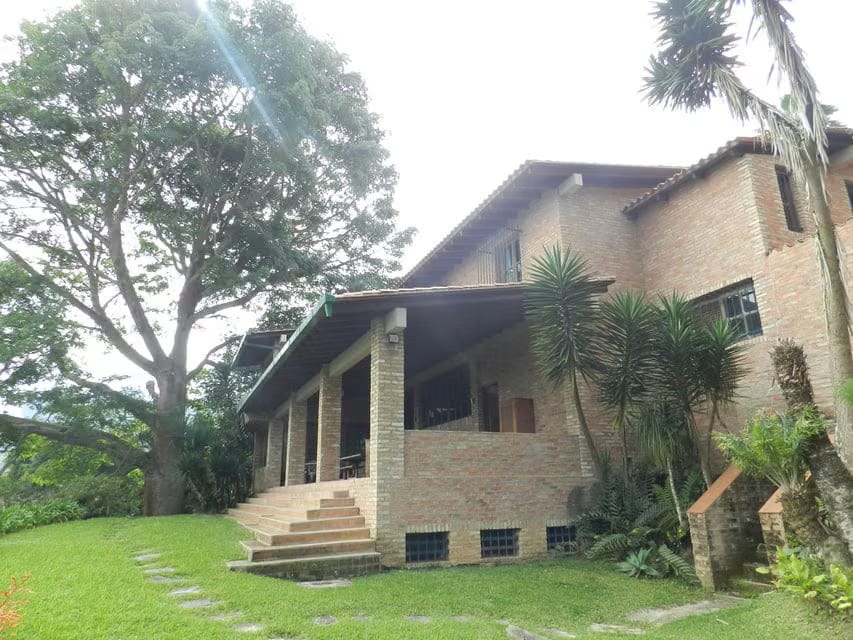 Casa (Multipes Niveles) en Venta en Alto Hatillo, Distrito Metropolitano - 32