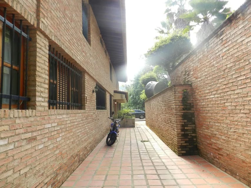 Casa (Multipes Niveles) en Venta en Alto Hatillo, Distrito Metropolitano - 34