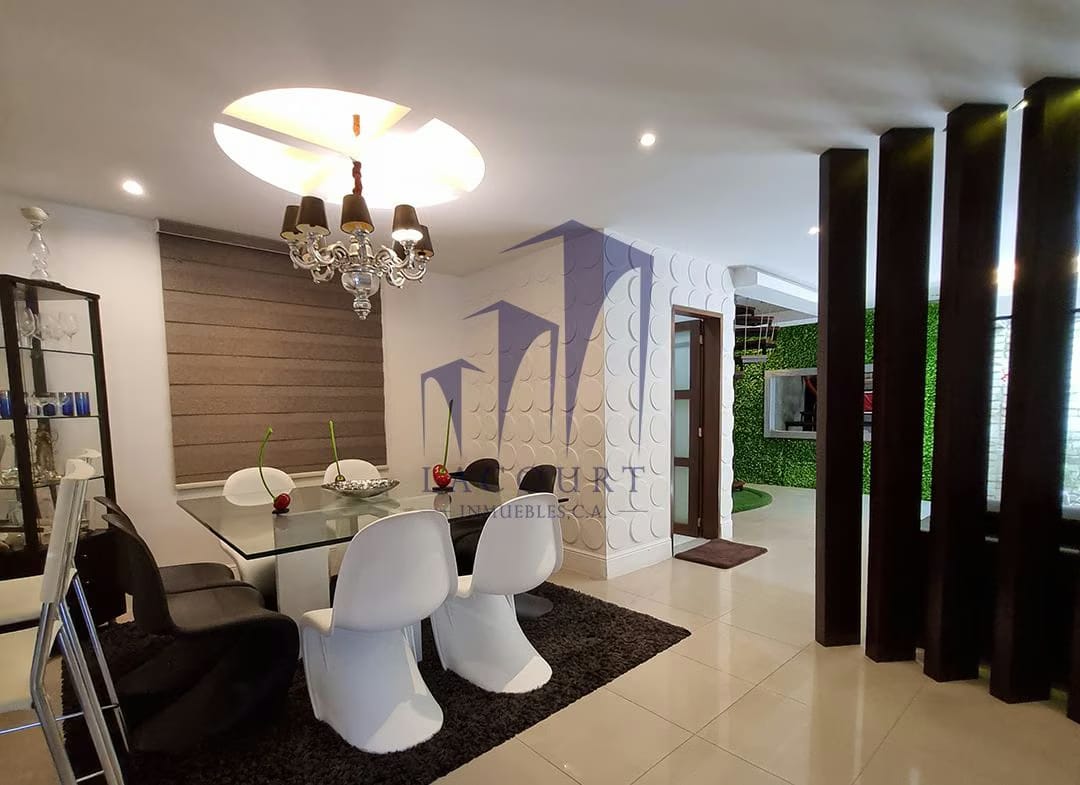 Hermosa Y Moderna Casa Totalmente Amoblada # AL - 3