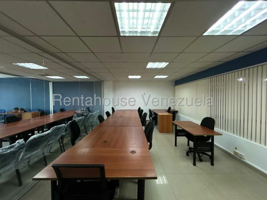 Comercial (Local Comercial) en Venta en Del Este, Lara - 2