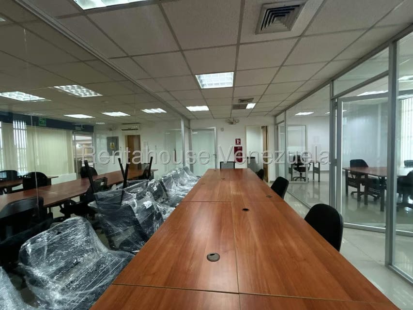 Comercial (Local Comercial) en Venta en Del Este, Lara - 11