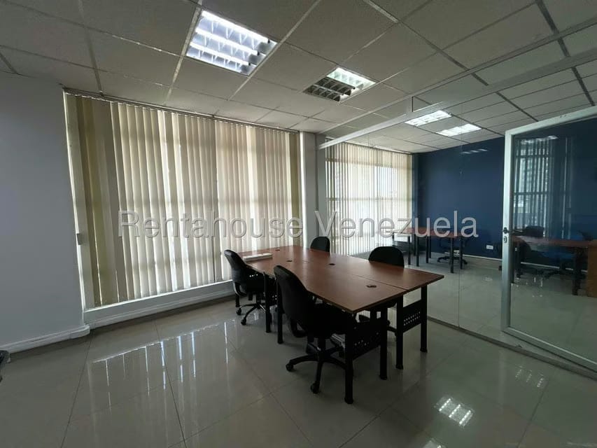 Comercial (Local Comercial) en Venta en Del Este, Lara - 14