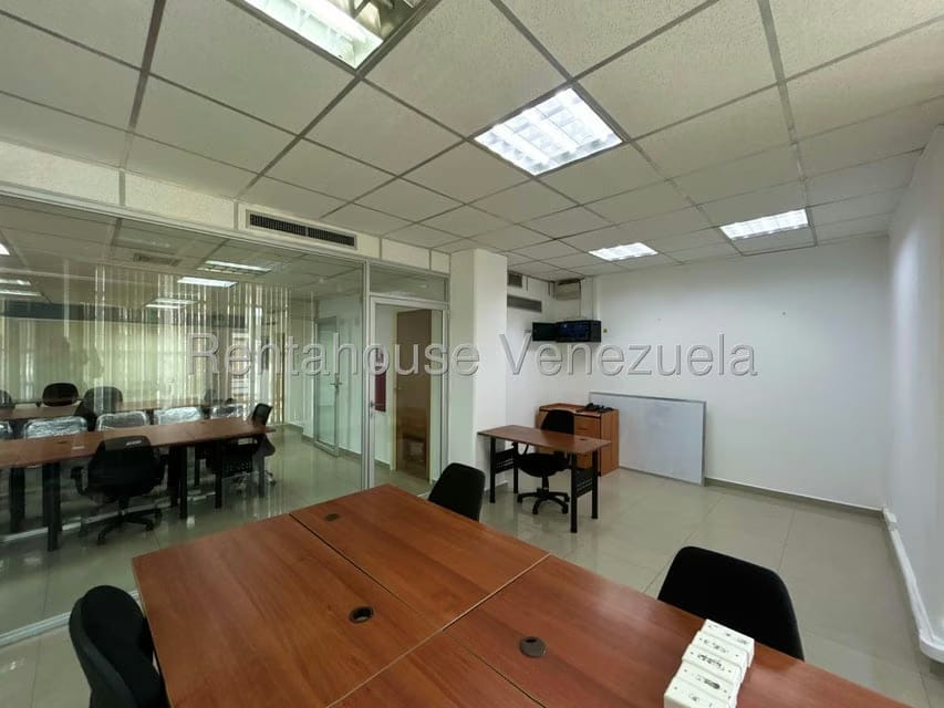 Comercial (Local Comercial) en Venta en Del Este, Lara - 19