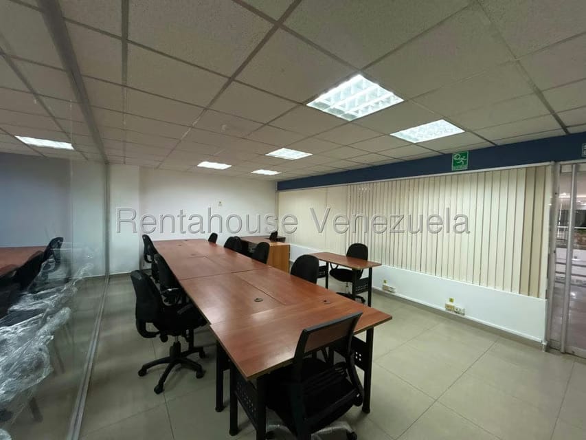Comercial (Local Comercial) en Venta en Del Este, Lara - 3