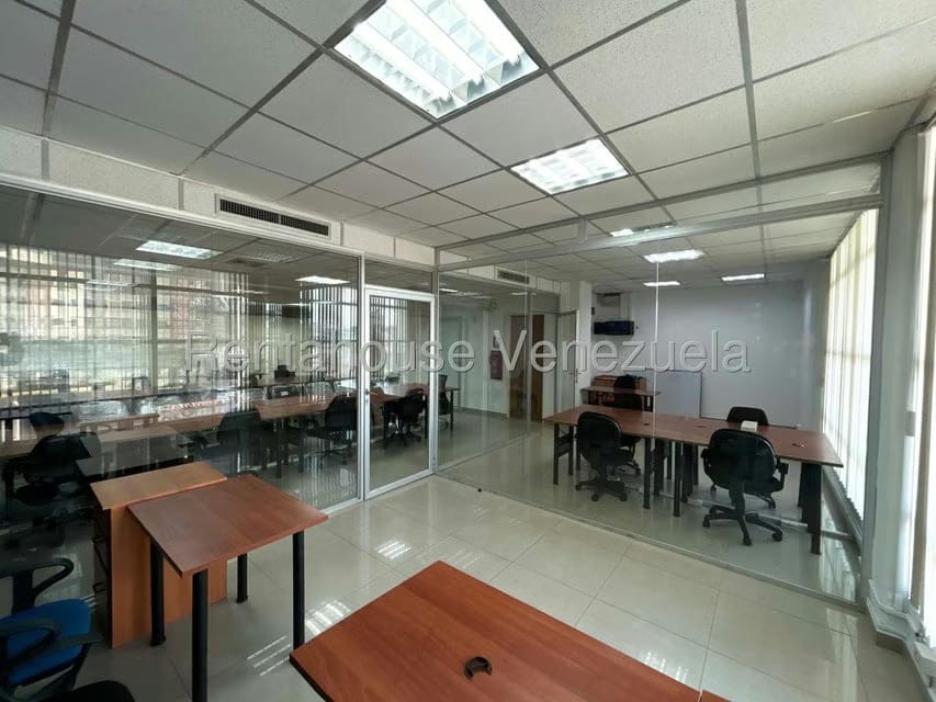 Comercial (Local Comercial) en Venta en Del Este, Lara - 22