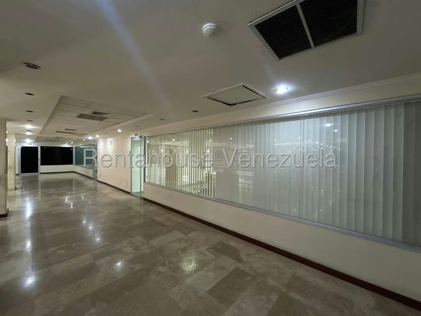 Comercial (Local Comercial) en Venta en Del Este, Lara - 29
