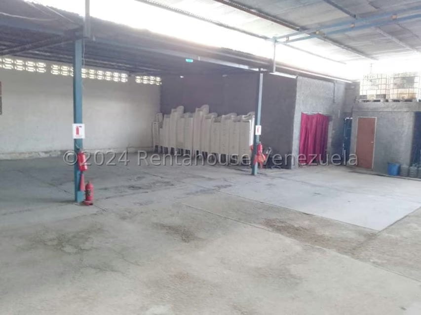 Comercial (Galpon - Deposito) en Venta en Guatire, Miranda - 5