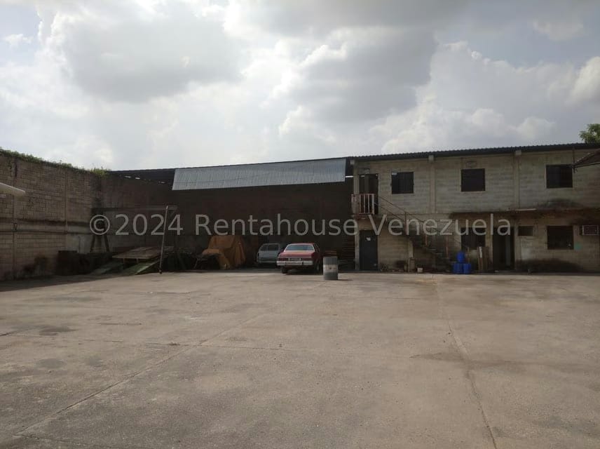 Terreno (Comercial) en Venta en Flor Amarillo, Carabobo - 2