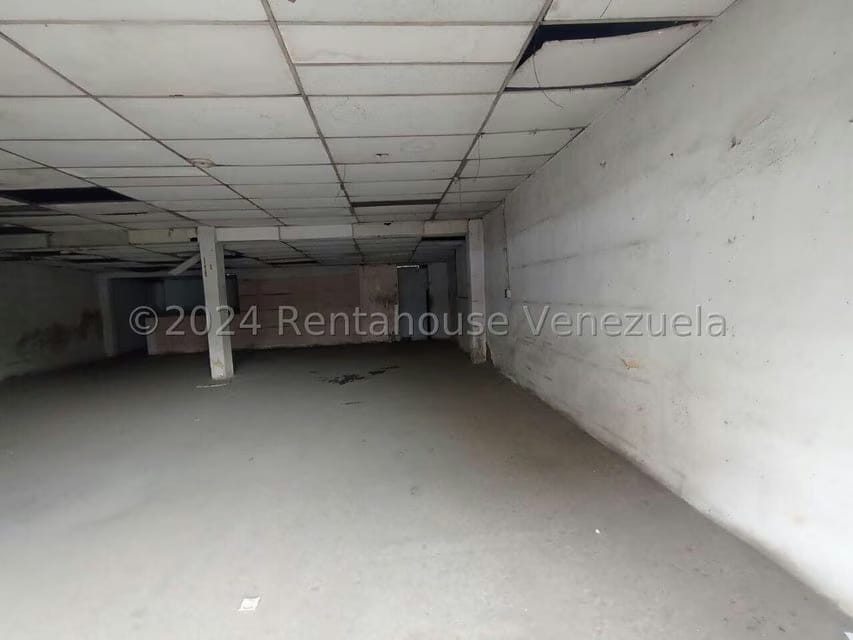 Comercial (Local Comercial) en Venta en Parroquia Catedral, Lara - 12