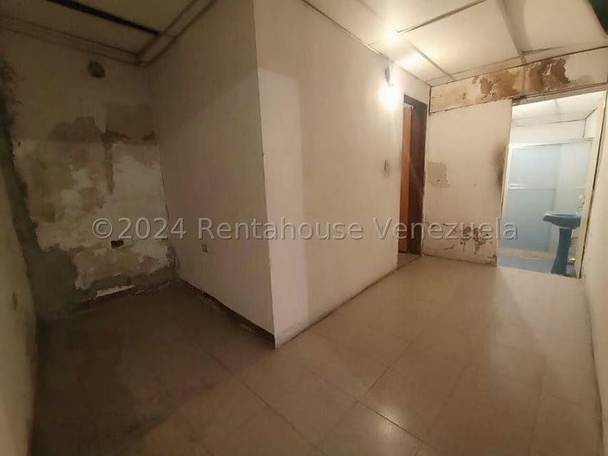 Comercial (Local Comercial) en Venta en Parroquia Catedral, Lara - 18