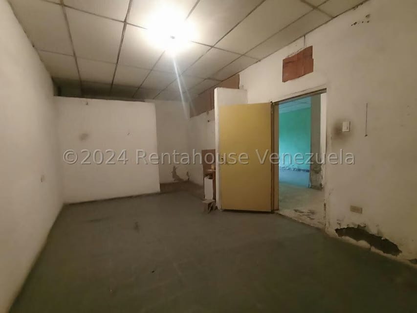 Comercial (Local Comercial) en Venta en Parroquia Catedral, Lara - 22