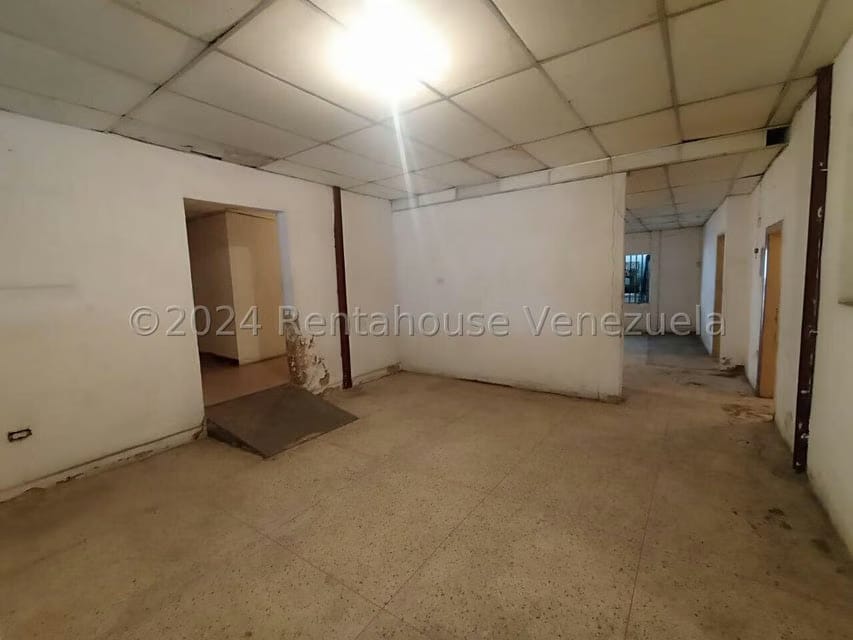 Comercial (Local Comercial) en Venta en Parroquia Catedral, Lara - 25