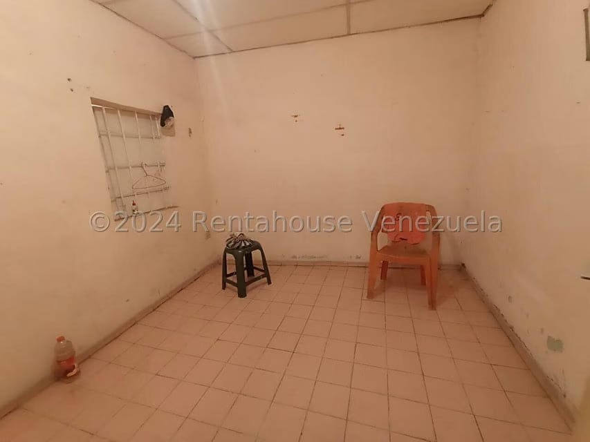 Comercial (Local Comercial) en Venta en Parroquia Catedral, Lara - 27