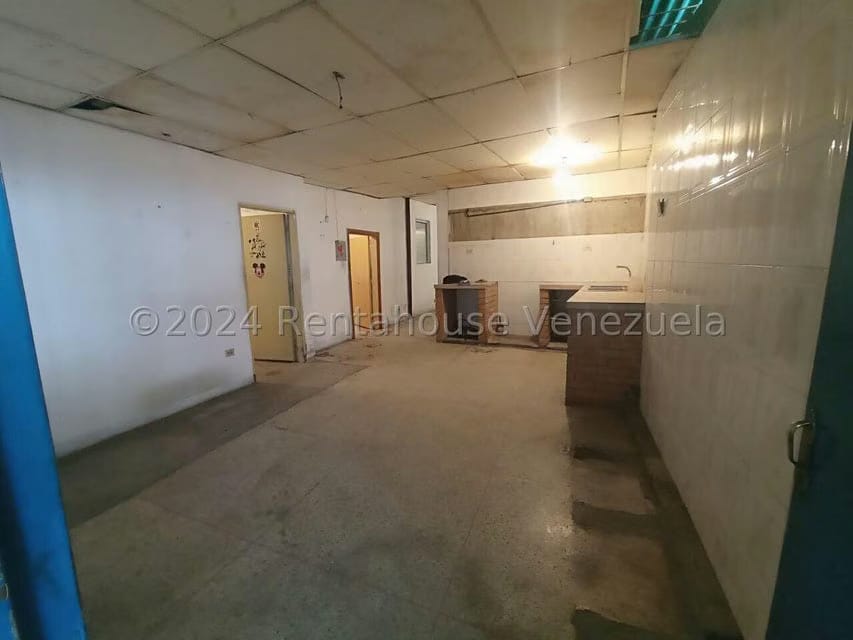 Comercial (Local Comercial) en Venta en Parroquia Catedral, Lara - 29