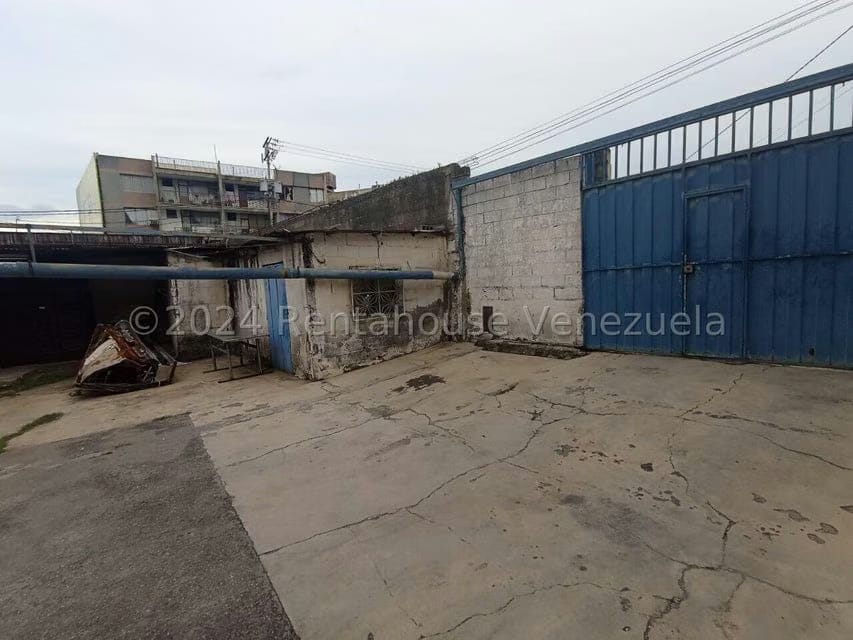 Comercial (Local Comercial) en Venta en Parroquia Catedral, Lara - 33