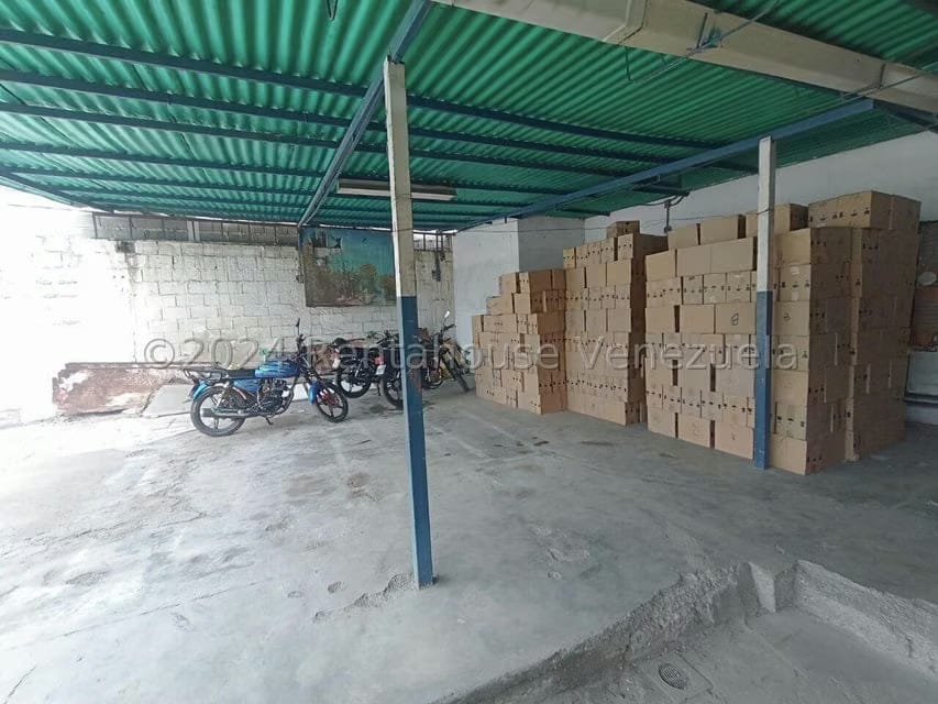 Comercial (Local Comercial) en Venta en Parroquia Catedral, Lara - 35