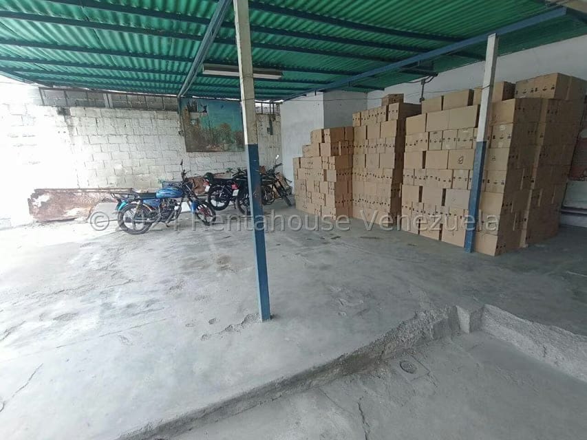 Comercial (Local Comercial) en Venta en Parroquia Catedral, Lara - 38
