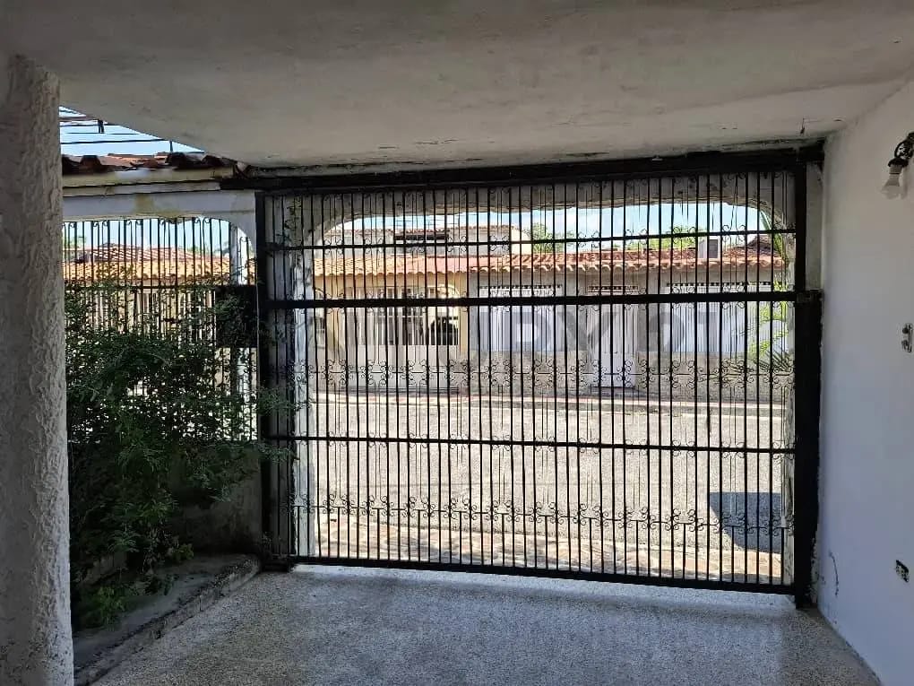 Venta Casa Multifamiliar de dos plantas. Urb. Valle Lindo. Turmero - 5
