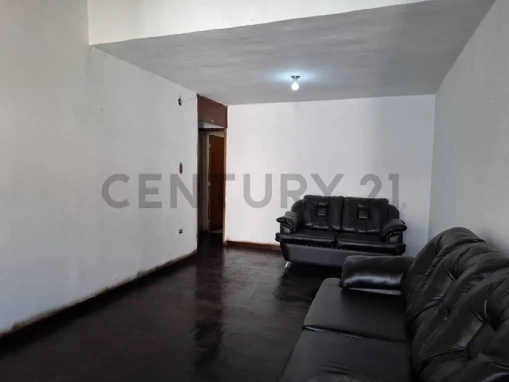 Venta Casa Multifamiliar de dos plantas. Urb. Valle Lindo. Turmero - 8