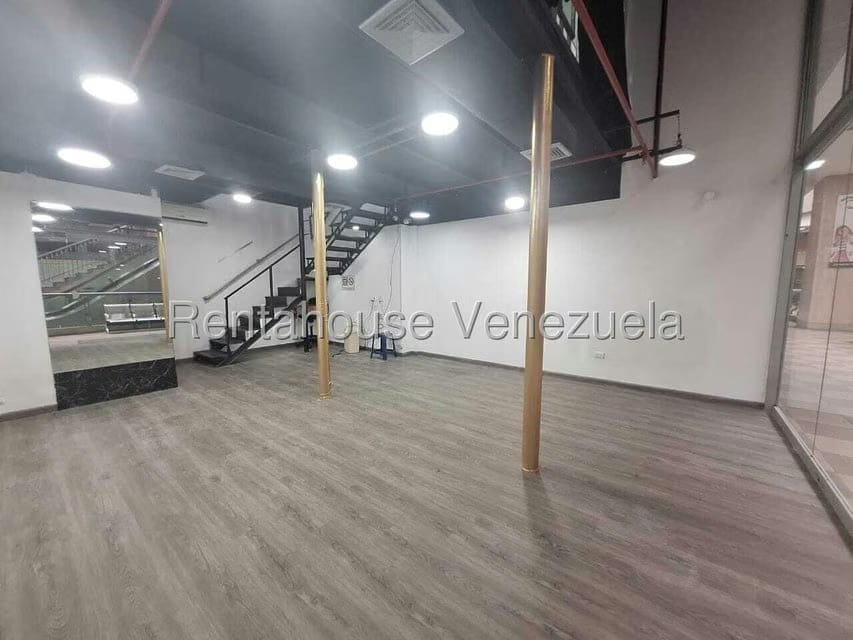 Comercial (Local Comercial) en Alquiler en Terrazas del Club Hipico, Distrito Metropolitano - 6