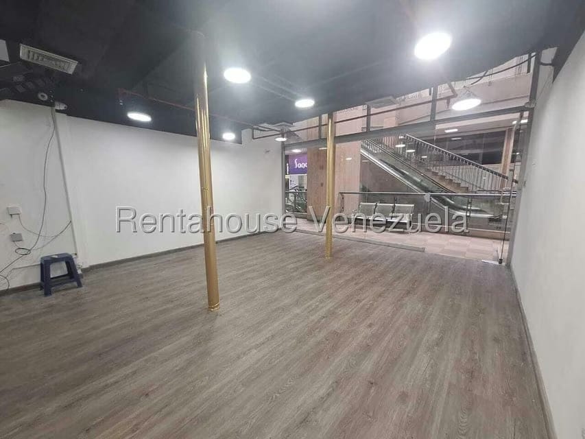 Comercial (Local Comercial) en Alquiler en Terrazas del Club Hipico, Distrito Metropolitano - 7