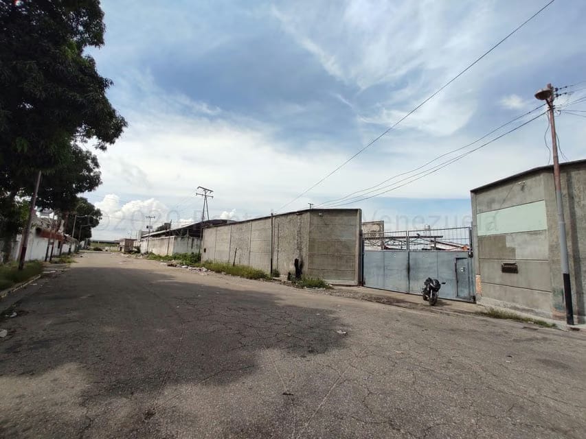 Comercial (Galpon - Deposito) en Venta en San Miguel, Aragua - 2