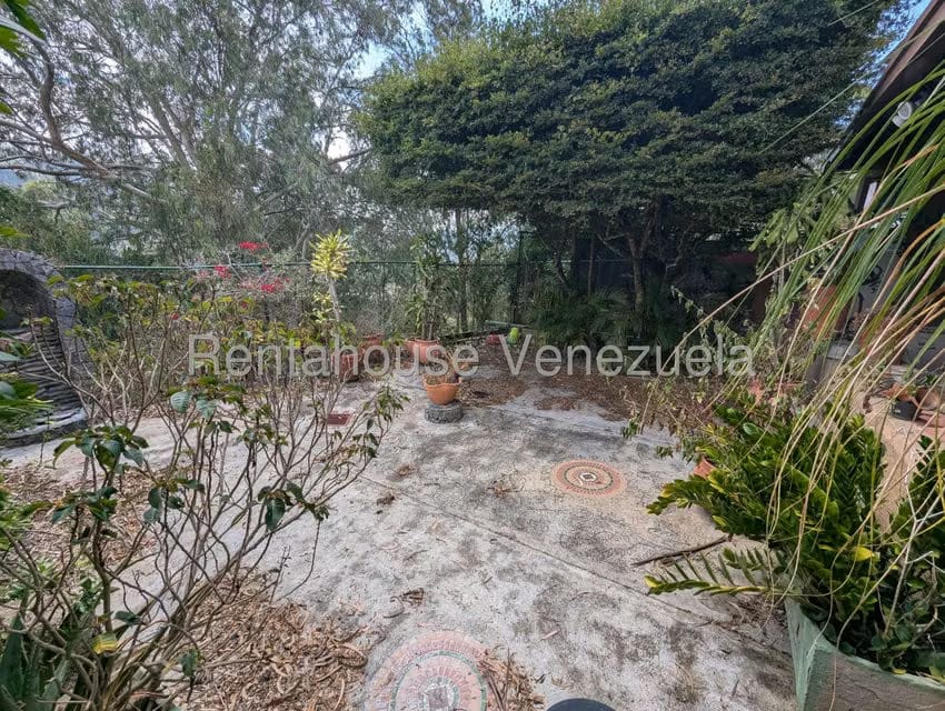 Casa (Multipes Niveles) en Venta en Los Naranjos del Cafetal, Distrito Metropolitano - 32
