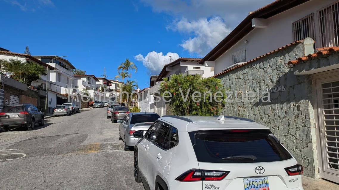 Casa (Multipes Niveles) en Venta en Los Naranjos del Cafetal, Distrito Metropolitano - 39