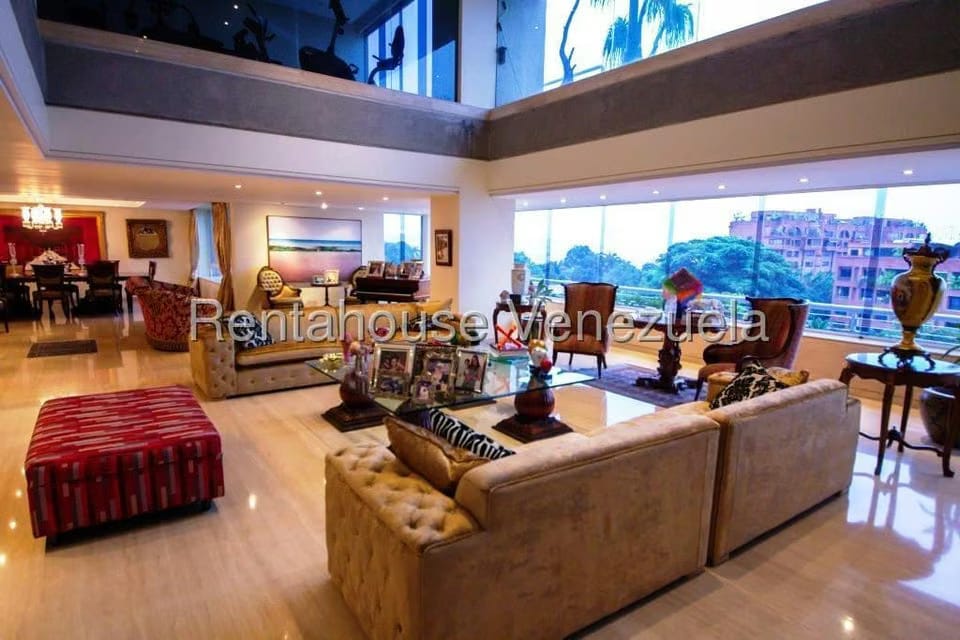 Apartamento (Duplex) en Venta en Sebucan, Distrito Metropolitano - 2