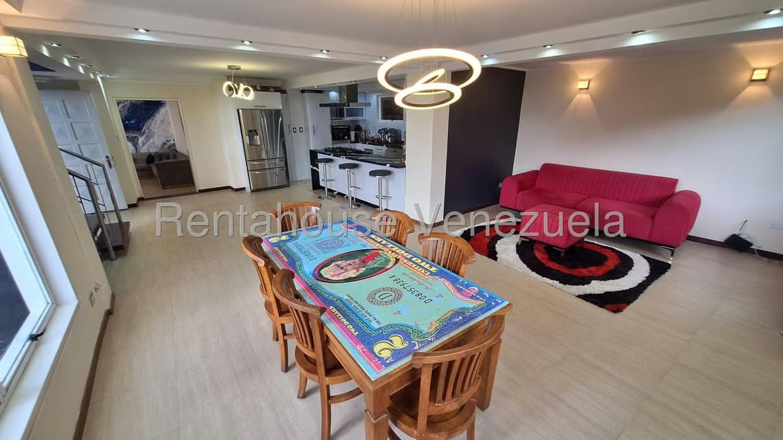 Casa (Multipes Niveles) en Venta en Alto Hatillo, Distrito Metropolitano - 18