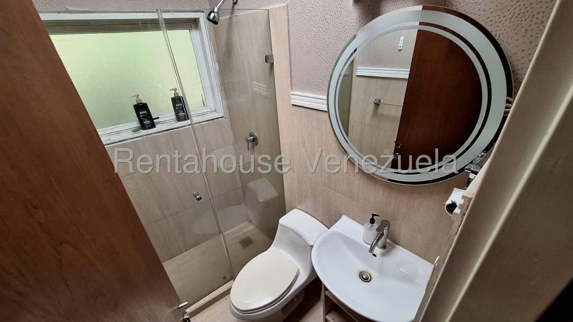 Casa (Multipes Niveles) en Venta en Alto Hatillo, Distrito Metropolitano - 31