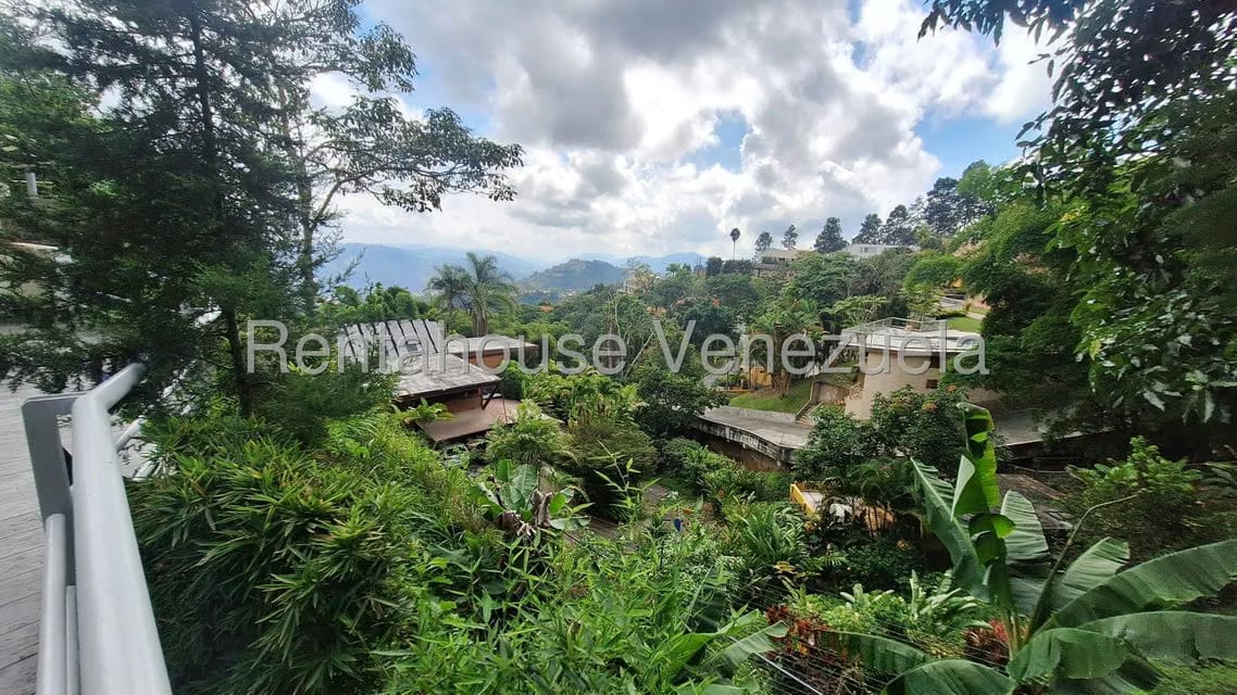 Casa (Multipes Niveles) en Venta en Alto Hatillo, Distrito Metropolitano - 36